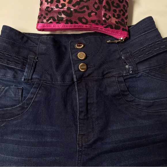 NWT jeans Colombiano (high rise) - Picture 3 of 5